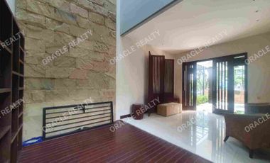 Sewa Rumah Hook Tropical Minimalis Luxury Graha Family