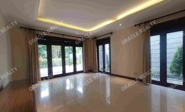 Sewa Rumah Hook Tropical Minimalis Luxury Graha Family