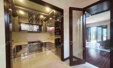 Sewa Rumah Hook Tropical Minimalis Luxury Graha Family
