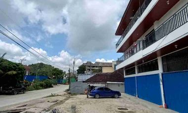 Jual/ Sewa Ruko Baru, 3LT, ready 3Unit, Nol Jalan Raya, lahan parkir luas