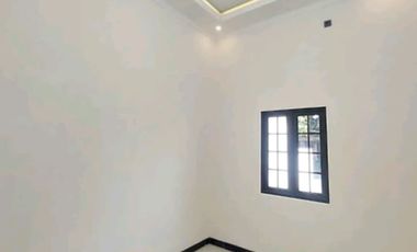 RUMAH BARU MINIMALIS SHM SELANGKAH KE KAMPUS UNIMUS, NEGO HARGA