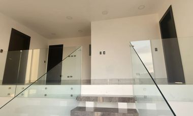 CASA DE ESTRENO DE VENTA , SAMBORONDON.