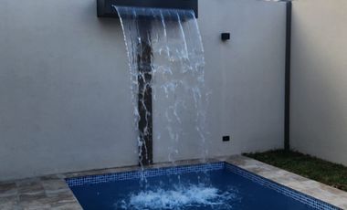 CASA DE ESTRENO DE VENTA , SAMBORONDON.