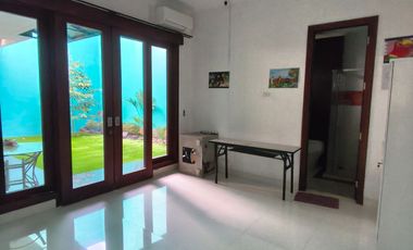 Rumah Mewah Dekat UGM, Dalam Perumahan Jogja Bale Hinggil ; Jalan Kaliurang km 9