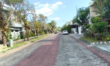 Rumah Mewah Dekat UGM, Dalam Perumahan Jogja Bale Hinggil ; Jalan Kaliurang km 9
