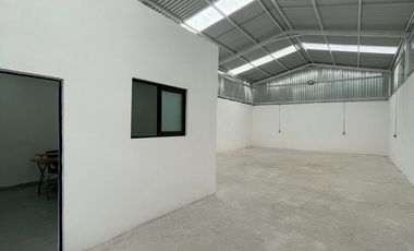 VENTA BODEGA COMERCIAL DE 160 MTS. EN LAS AMERICAS A UNAS CUADRAS DE 5 DE FEBRERO, QUERETARO.