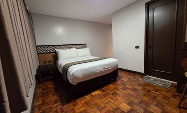 Condo Unit For Sale at The Renaissance 2000, Meralco Ave. Pasig City