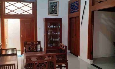 Rumah khas Joglo full furnished di pusat kota Cirebon