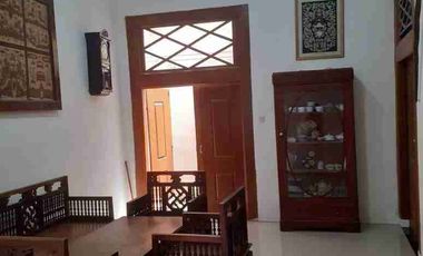 Rumah khas Joglo full furnished di pusat kota Cirebon