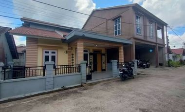 Rumah Permata Transkalimantan 1,5 Lantai Bagus