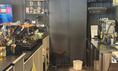 Dijual Cepat Ruko Gandeng Manyar Kertoarjo Bonnet,  Lokasi Sangat Strategis, Dijual Komplit Beserta Equipment Siap Pakai Tinggal Lanjutkan Usahanya