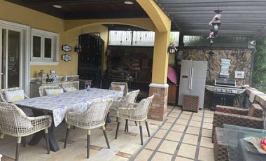 FS: Beautiful Mansion in Valley Golf Subdivision.