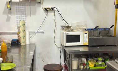 Dijual Cepat Ruko Gandeng Manyar Kertoarjo Bonnet,  Lokasi Sangat Strategis, Dijual Komplit Beserta Equipment Siap Pakai Tinggal Lanjutkan Usahanya