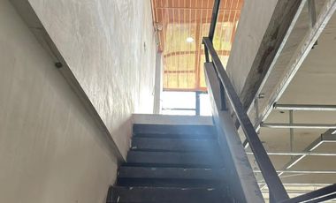 Dijual Cepat Ruko Gandeng Manyar Kertoarjo Bonnet,  Lokasi Sangat Strategis, Dijual Komplit Beserta Equipment Siap Pakai Tinggal Lanjutkan Usahanya