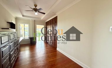 Newly Renovated 4 Bedroom House with Pool, Garden, and Panoramic View for Rent in Maria Luisa