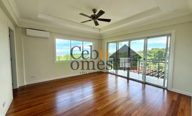 Newly Renovated 4 Bedroom House with Pool, Garden, and Panoramic View for Rent in Maria Luisa