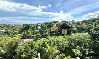 Newly Renovated 4 Bedroom House with Pool, Garden, and Panoramic View for Rent in Maria Luisa