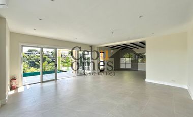 Newly Renovated 4 Bedroom House with Pool, Garden, and Panoramic View for Rent in Maria Luisa