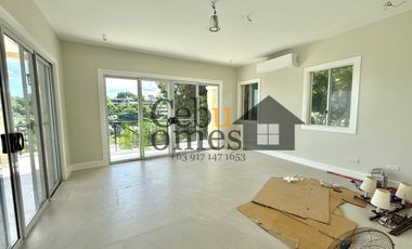 Newly Renovated 4 Bedroom House with Pool, Garden, and Panoramic View for Rent in Maria Luisa