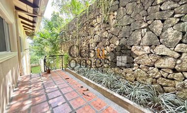 Newly Renovated 4 Bedroom House with Pool, Garden, and Panoramic View for Rent in Maria Luisa