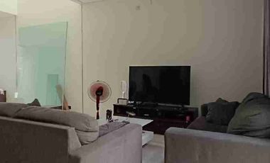 Rumah minimalis Citraland semi perabot lokasi depan private cluster