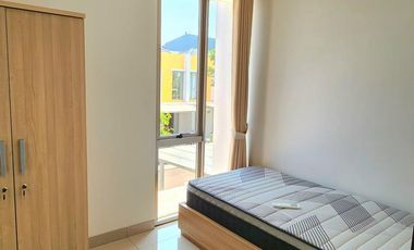 Disewakan rumah pik2 uk 6x10 full furnish jakarta utara