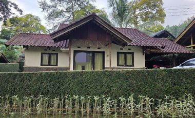 DIJUAL VILLA GRAND WHIZ TRAWAS - MOJOKERTO