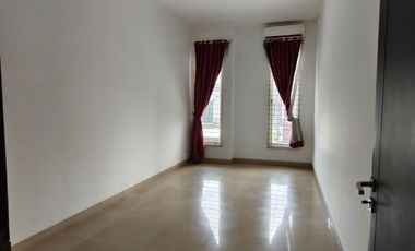 SEWA Rumah mewah strategis 2 lantai nyaman di Mekar Wangi, Bandung