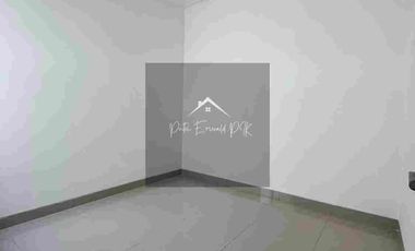 Disewakan Murah Rumah Baru 2 kamar di PIK