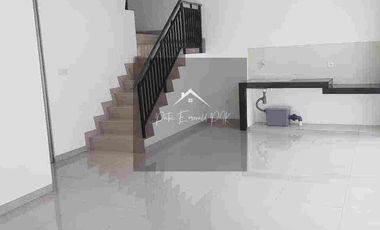 DISEWAKAN CEPAT RUMAH 8x10 PIK2 NON FURNISH