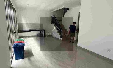 DISEWAKAN CEPAT RUMAH 8x10 PIK2 NON FURNISH