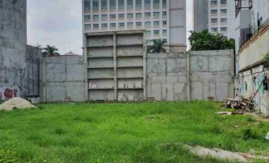 FOR RENT TANAH KOSONG COCOK UNTUK KANTOR / CAFE / KLINIK WIJAYA JL WIJAYA KEBAYORAN JAKARTA SELATAN SHM LUAS TANAH 680 m2Lebar muka 22 meterArea Komer