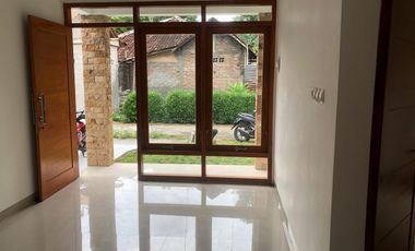 CLUSTER RUMAH TERBARU DI TAYUBAN DEKAT KE PASAR BENDUNGAN WATES