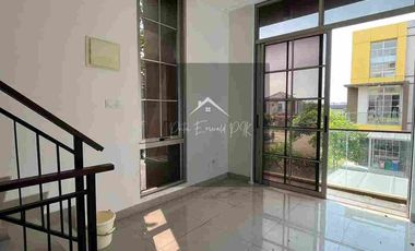 DISEWAKAN RUMAH 3LT HOOK 6x10 PIK2