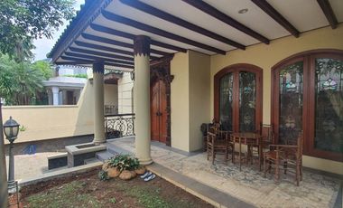 For rent lux house in Pondok Indah 750m2 walking distance to Pondok Indah Mall