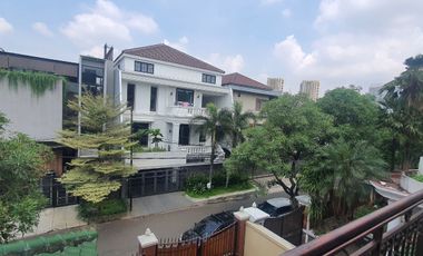For rent lux house in Pondok Indah 750m2 walking distance to Pondok Indah Mall