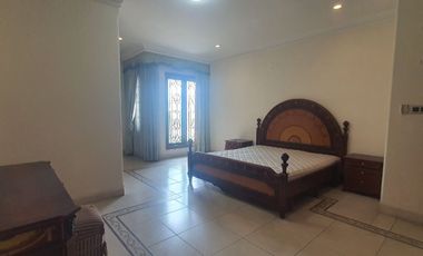 For rent lux house in Pondok Indah 750m2 walking distance to Pondok Indah Mall
