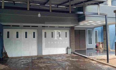 Dijual dan Disewakan Rumah 2 lantai LT 300m2 LB 500m2 Pondok kelapa dua