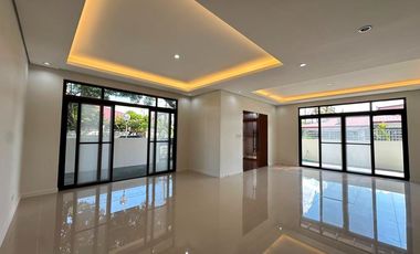 CORNER STUNNING HOUSE FOR SALE IN BF HOMES PARANAQUE