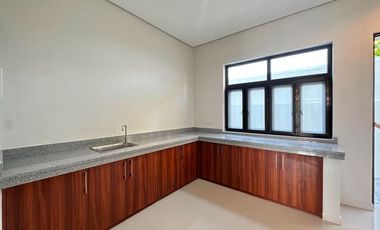 CORNER STUNNING HOUSE FOR SALE IN BF HOMES PARANAQUE