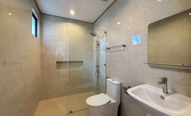 CORNER STUNNING HOUSE FOR SALE IN BF HOMES PARANAQUE