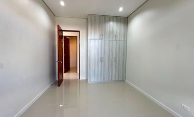 CORNER STUNNING HOUSE FOR SALE IN BF HOMES PARANAQUE