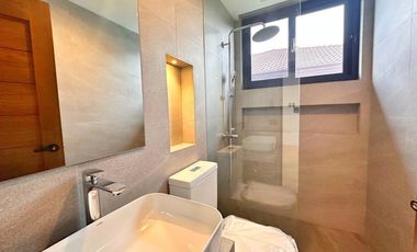 STUNNING HOUSE AND LOT FOR SALE IN BF HOMES PARANAQUE