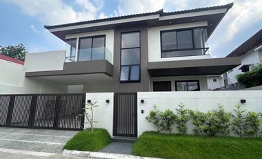 STUNNING HOUSE AND LOT FOR SALE IN BF HOMES PARANAQUE
