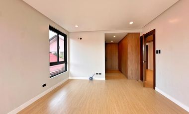 STUNNING HOUSE AND LOT FOR SALE IN BF HOMES PARANAQUE