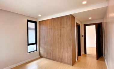 STUNNING HOUSE AND LOT FOR SALE IN BF HOMES PARANAQUE