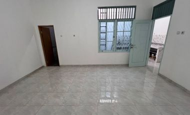 Disewa Rumah Siap Huni Baru Selesai Renovasi Tinggal Masuk Kresek Indah Duri Kosambi Jakarta Barat