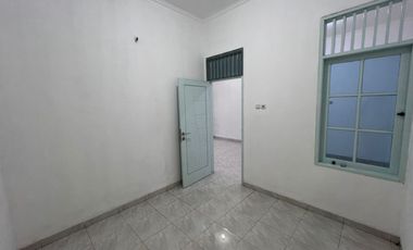 Disewa Rumah Siap Huni Baru Selesai Renovasi Tinggal Masuk Kresek Indah Duri Kosambi Jakarta Barat