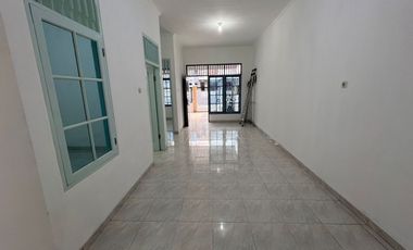 Disewa Rumah Siap Huni Baru Selesai Renovasi Tinggal Masuk Kresek Indah Duri Kosambi Jakarta Barat