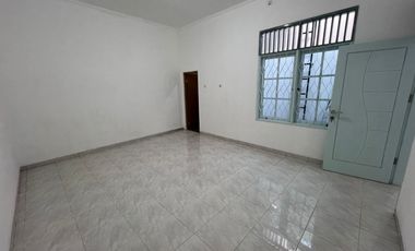 Disewa Rumah Siap Huni Baru Selesai Renovasi Tinggal Masuk Kresek Indah Duri Kosambi Jakarta Barat